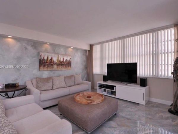 18041 Biscayne Blvd, Unit 1104, Aventura, FL 33160