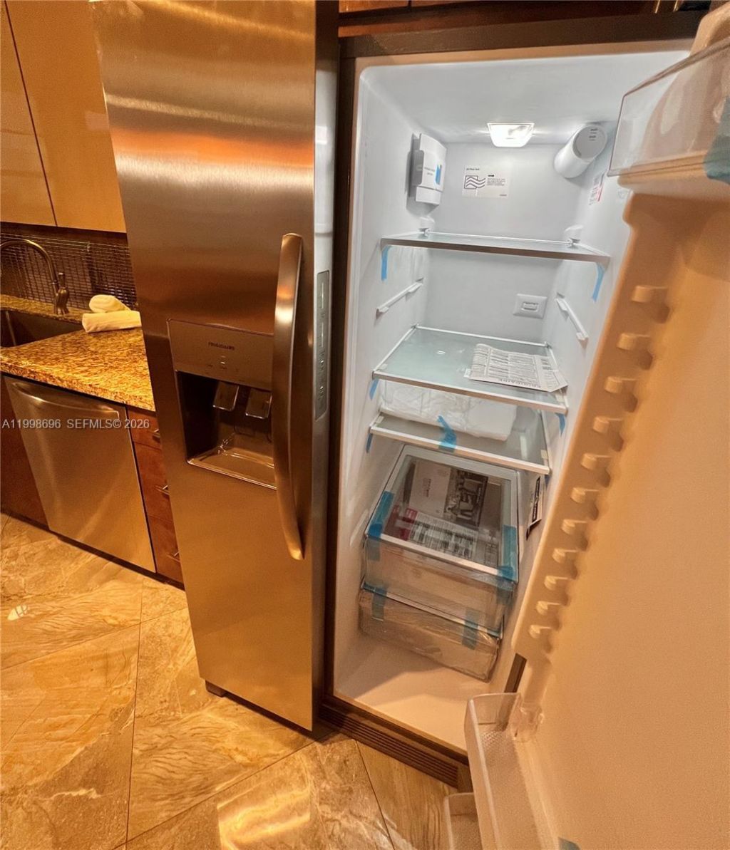 18041 Biscayne Blvd, Unit 1104, Aventura, FL 33160 Photo