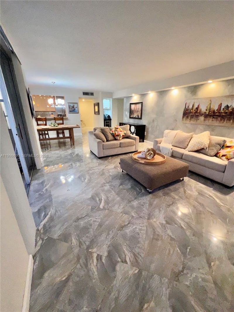18041 Biscayne Blvd, Unit 1104, Aventura, FL 33160 Photo