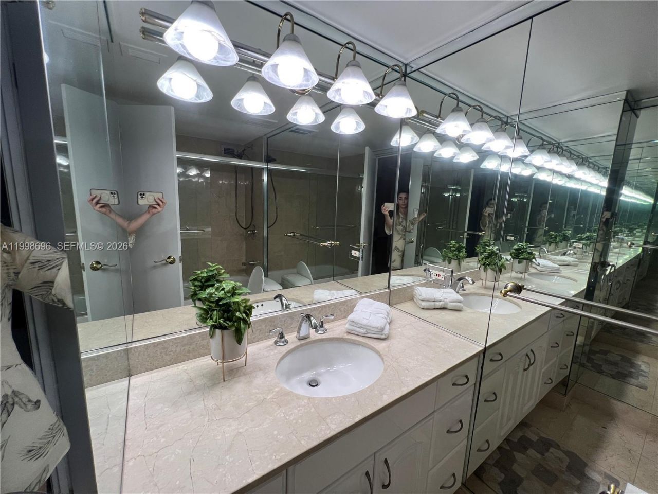 18041 Biscayne Blvd, Unit 1104, Aventura, FL 33160 Photo
