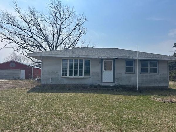 6515 W Broomfield Road, Mount Pleasant, MI 48858