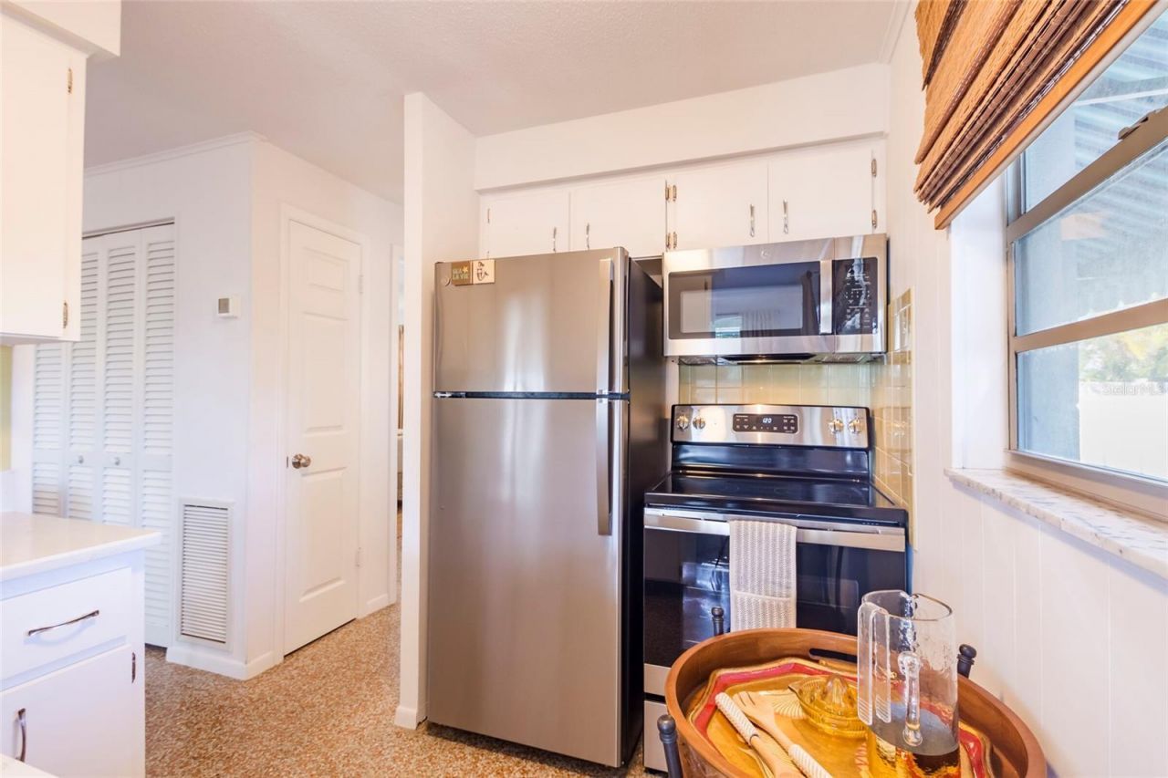 107 Pine Avenue, Anna Maria, FL 34216 Photo