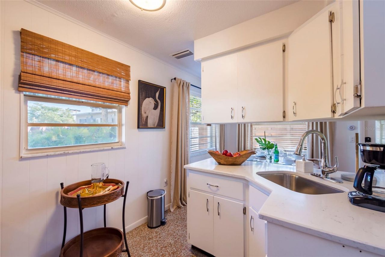 107 Pine Avenue, Anna Maria, FL 34216 Photo