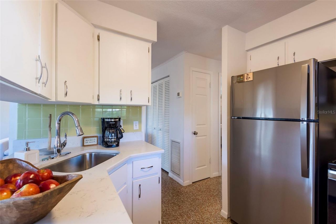 107 Pine Avenue, Anna Maria, FL 34216 Photo