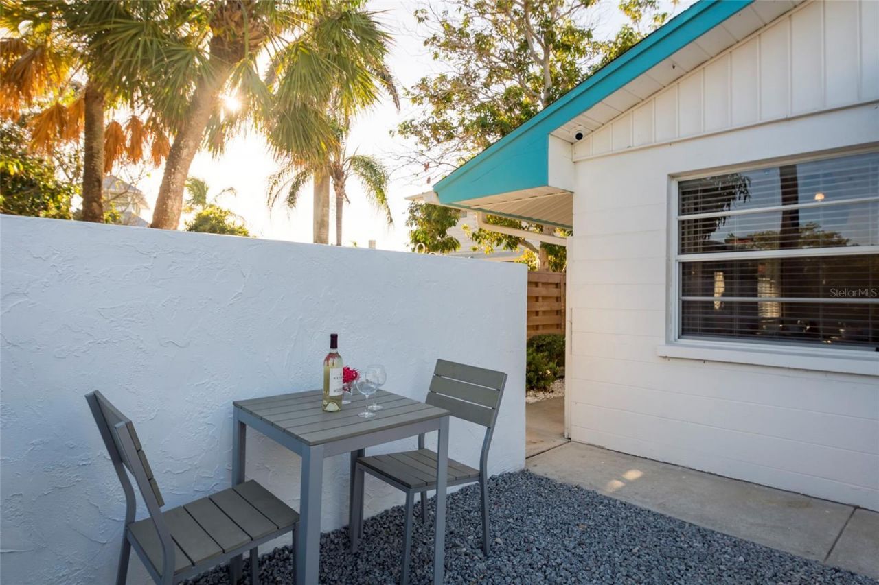 107 Pine Avenue, Anna Maria, FL 34216 Photo