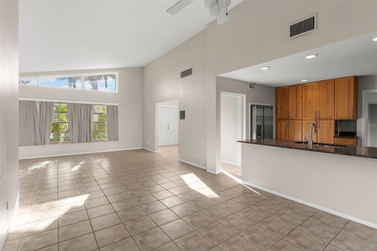 7887 9th Avenue S, Saint Petersburg, FL 33707 Photo