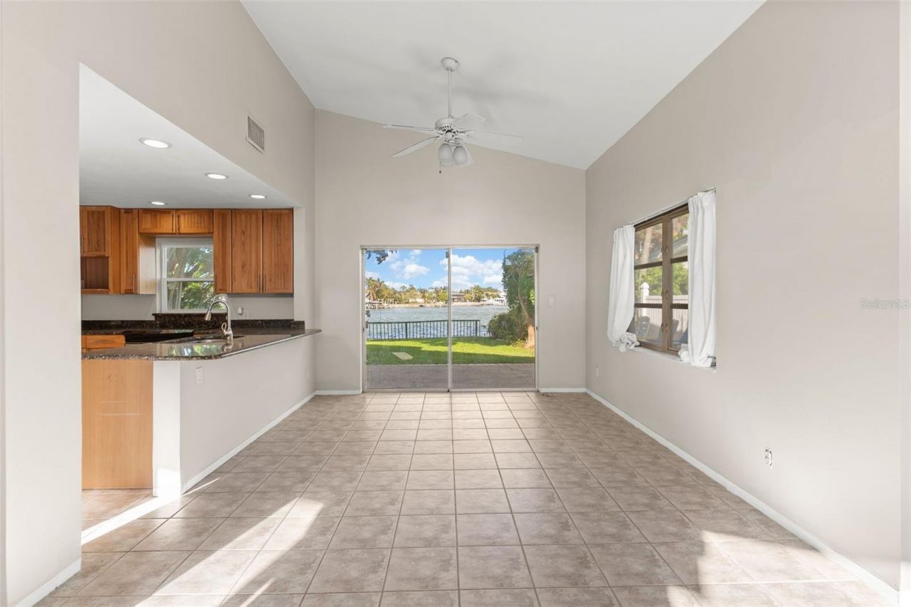 7887 9th Avenue S, Saint Petersburg, FL 33707 Photo