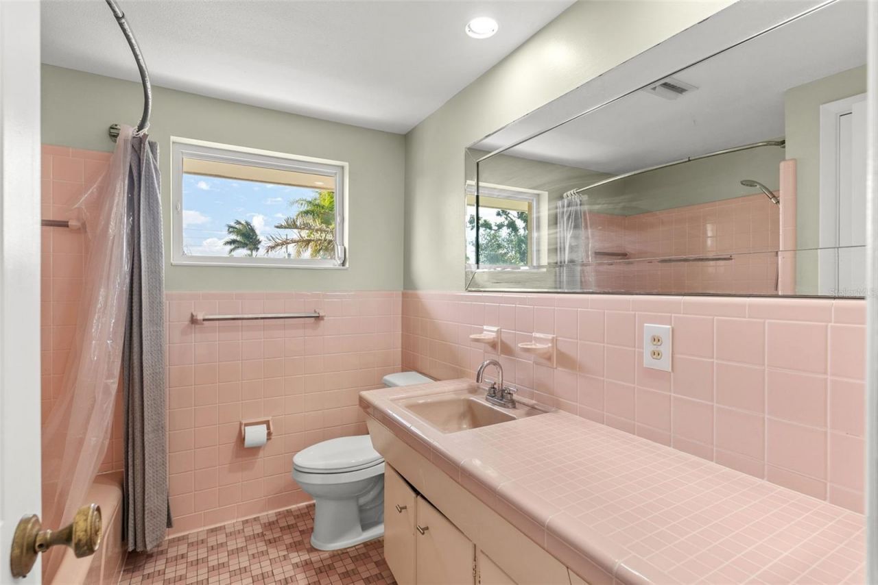 7887 9th Avenue S, Saint Petersburg, FL 33707 Photo