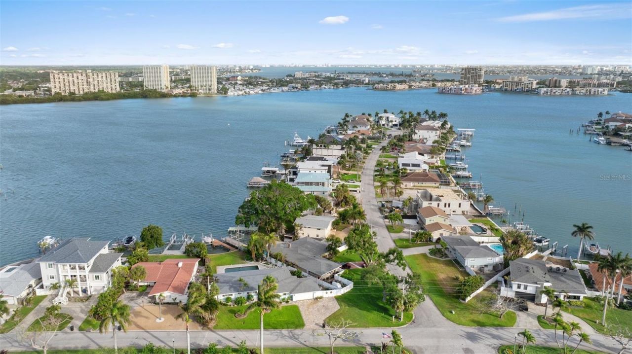 7887 9th Avenue S, Saint Petersburg, FL 33707 Photo