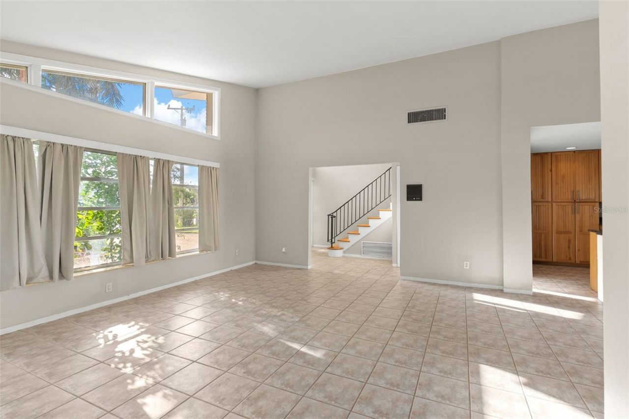 7887 9th Avenue S, Saint Petersburg, FL 33707 Photo