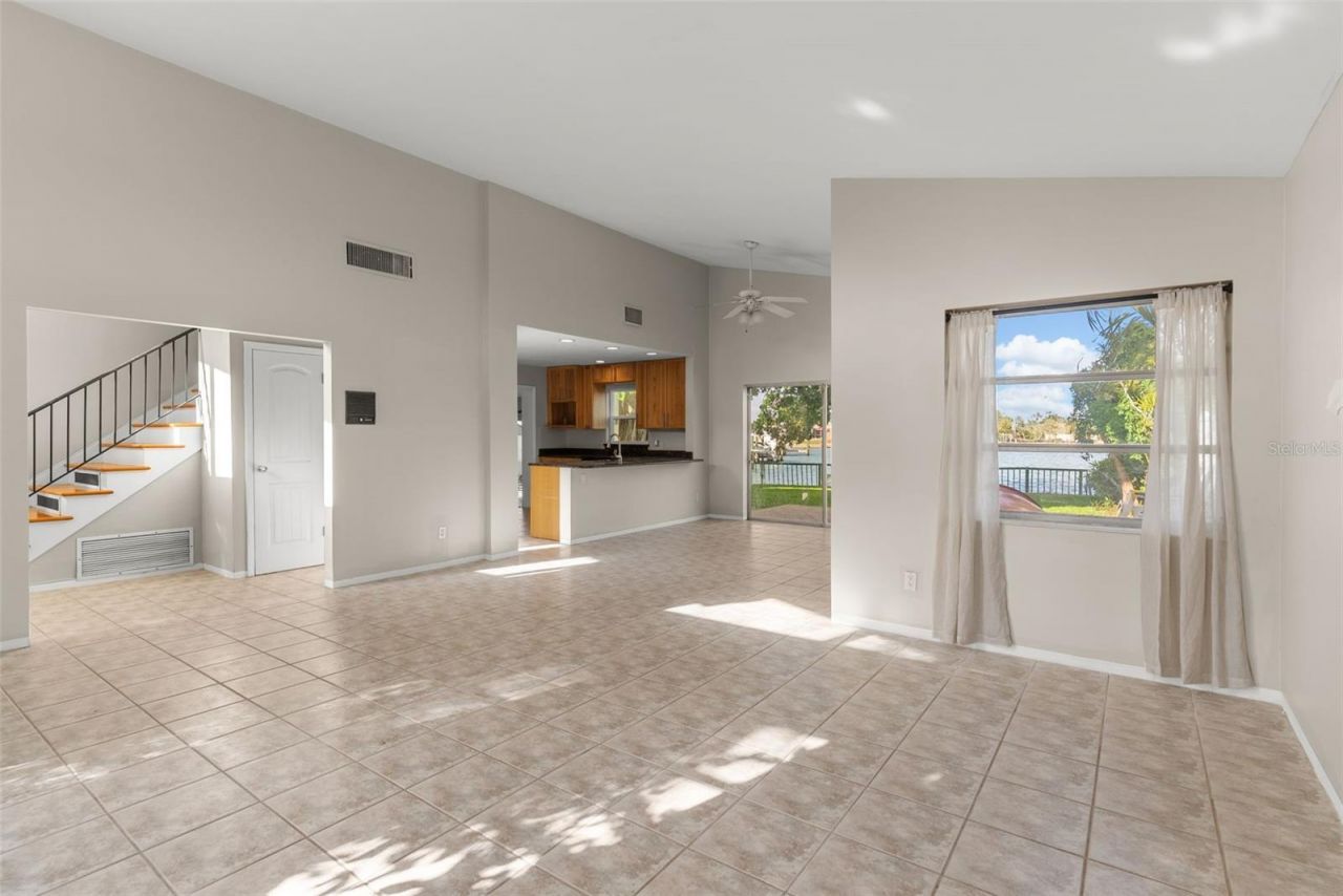 7887 9th Avenue S, Saint Petersburg, FL 33707 Photo