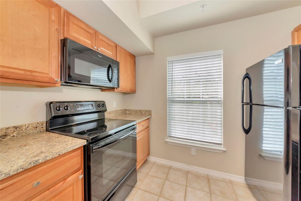 5560 Rosehill Road, Unit 201, Sarasota, FL 34233 Photo