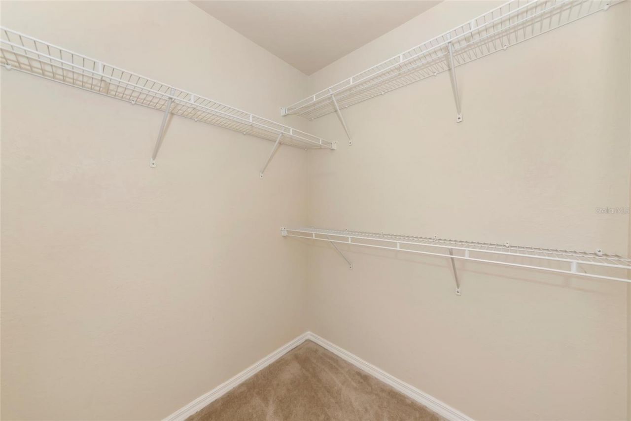 5560 Rosehill Road, Unit 201, Sarasota, FL 34233 Photo