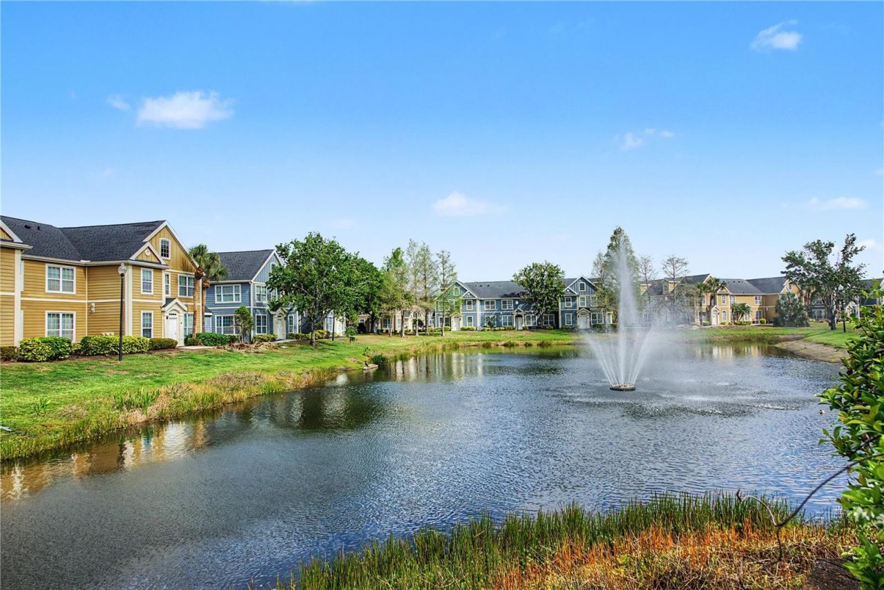 5560 Rosehill Road, Unit 201, Sarasota, FL 34233 Photo