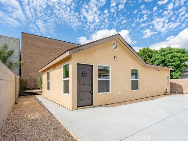 13463 Brownell, San Fernando, CA 91340