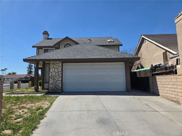 2002 Medical Center, Perris, CA 92571