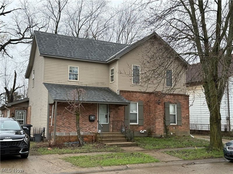 140 School Street, Elyria, OH 44035 Photo 1