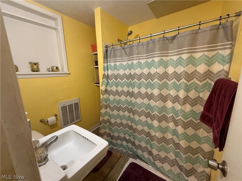 140 School Street, Elyria, OH 44035 Photo 15