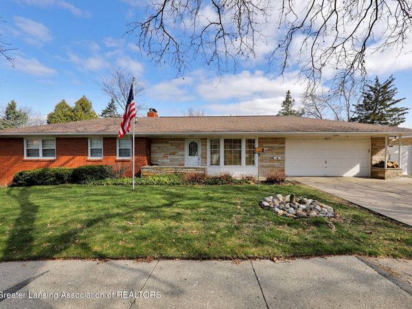 2418 Belaire Drive, Lansing, MI 48911