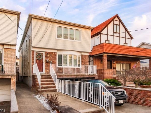 230 Avenue A, Bayonne, NJ 07002