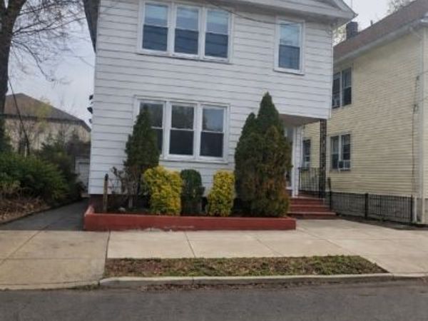 65 Hale St, New Brunswick, NJ 08901