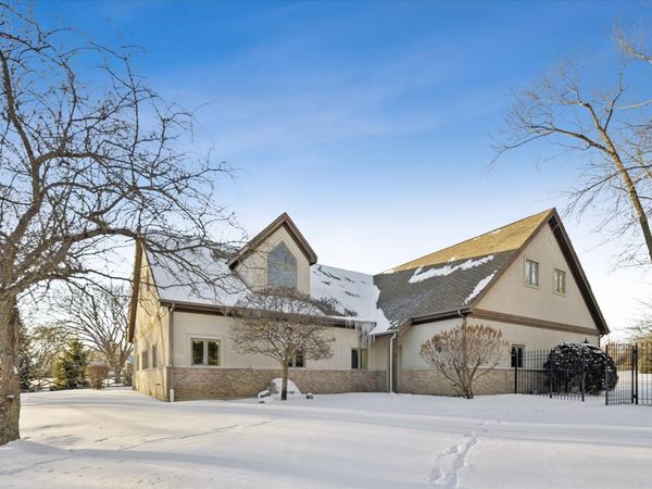 16W125 89th Street , Burr Ridge, IL 60527