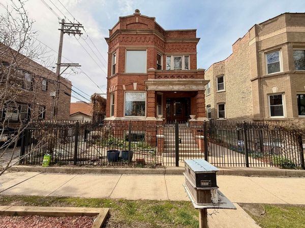 2414 N Spaulding Avenue, Unit 2f, Chicago, IL 60647
