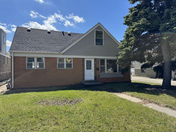 5743 W 79th Street , Burbank, IL 60459