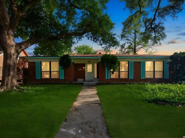 8310 GLENLEA ST, Houston, TX 77061