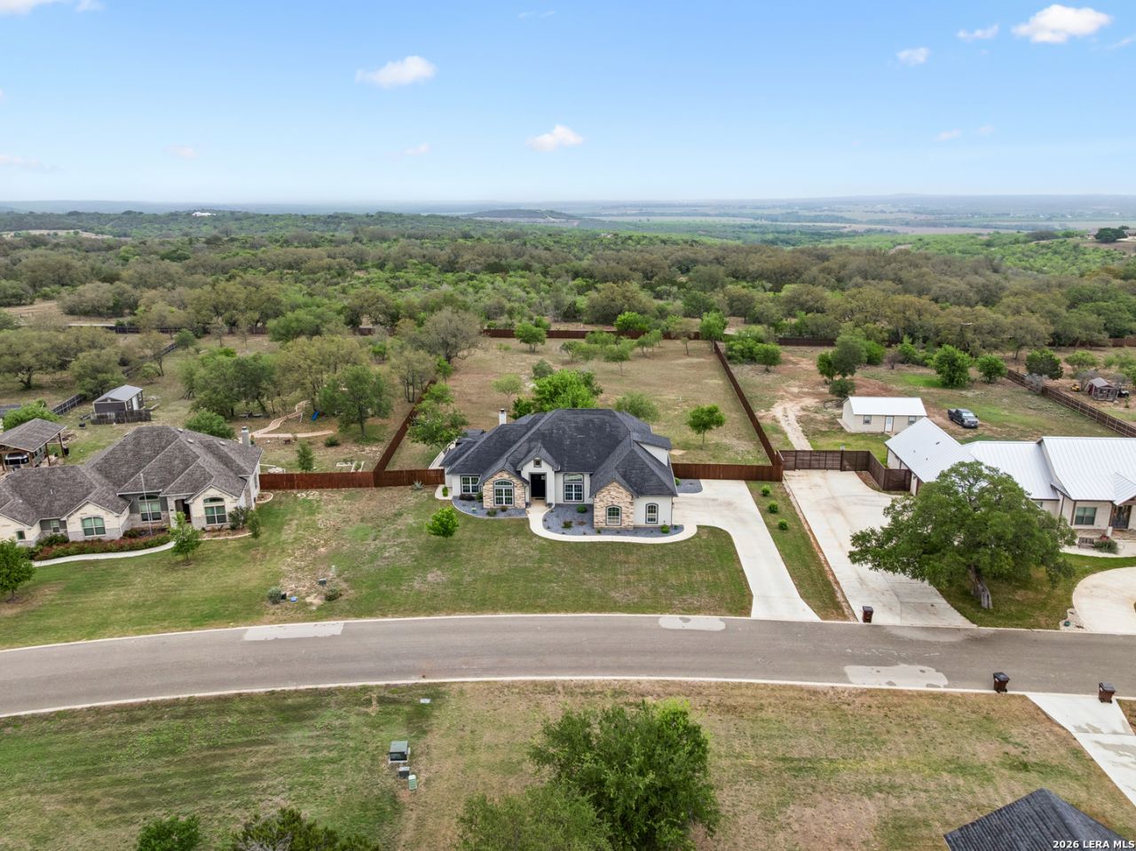 498 Double Gate Rd, Castroville, TX 78009 Main Photo