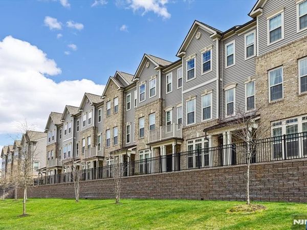 34 Arnold Drive 5409, WOOD RIDGE, NJ 07075