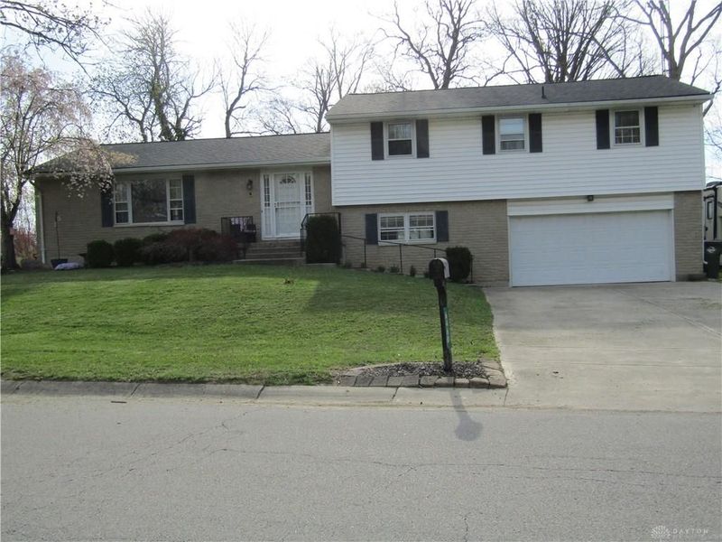6460 Noranda Drive, Clayton, OH 45415 Photo 1