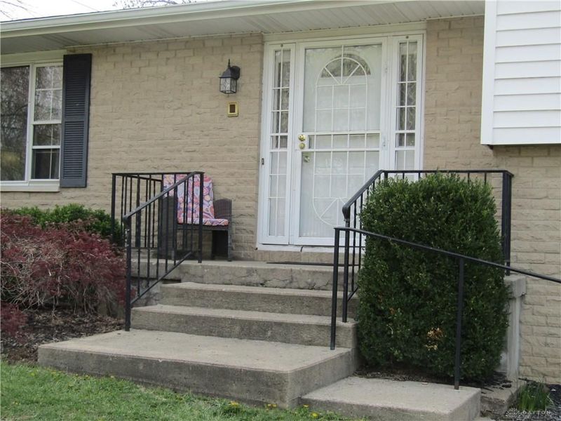 6460 Noranda Drive, Clayton, OH 45415 Photo 3