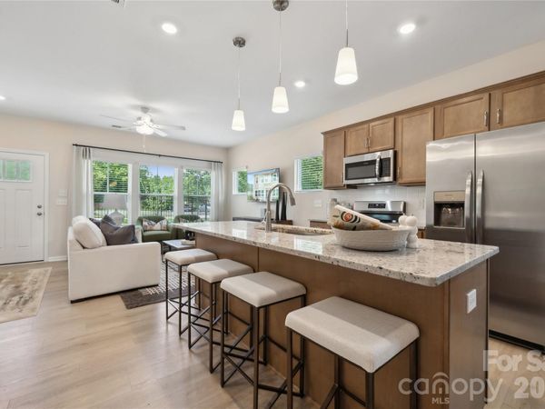 5613 Retledge Street , Unit 32, Charlotte, NC 28269