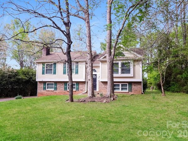 9111 Touchstone Lane , Charlotte, NC 28227