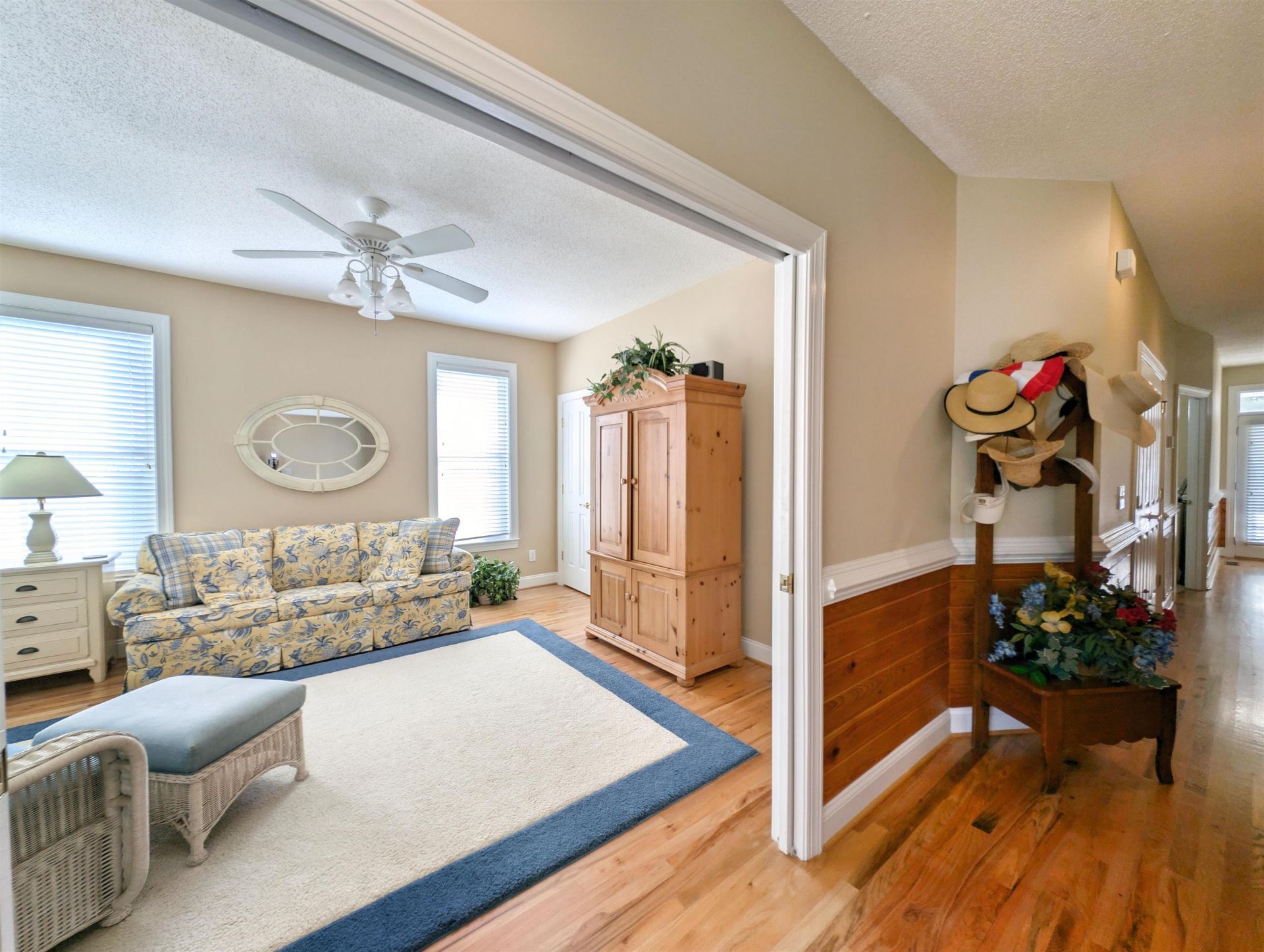 758 Parker Dr. Photo 18