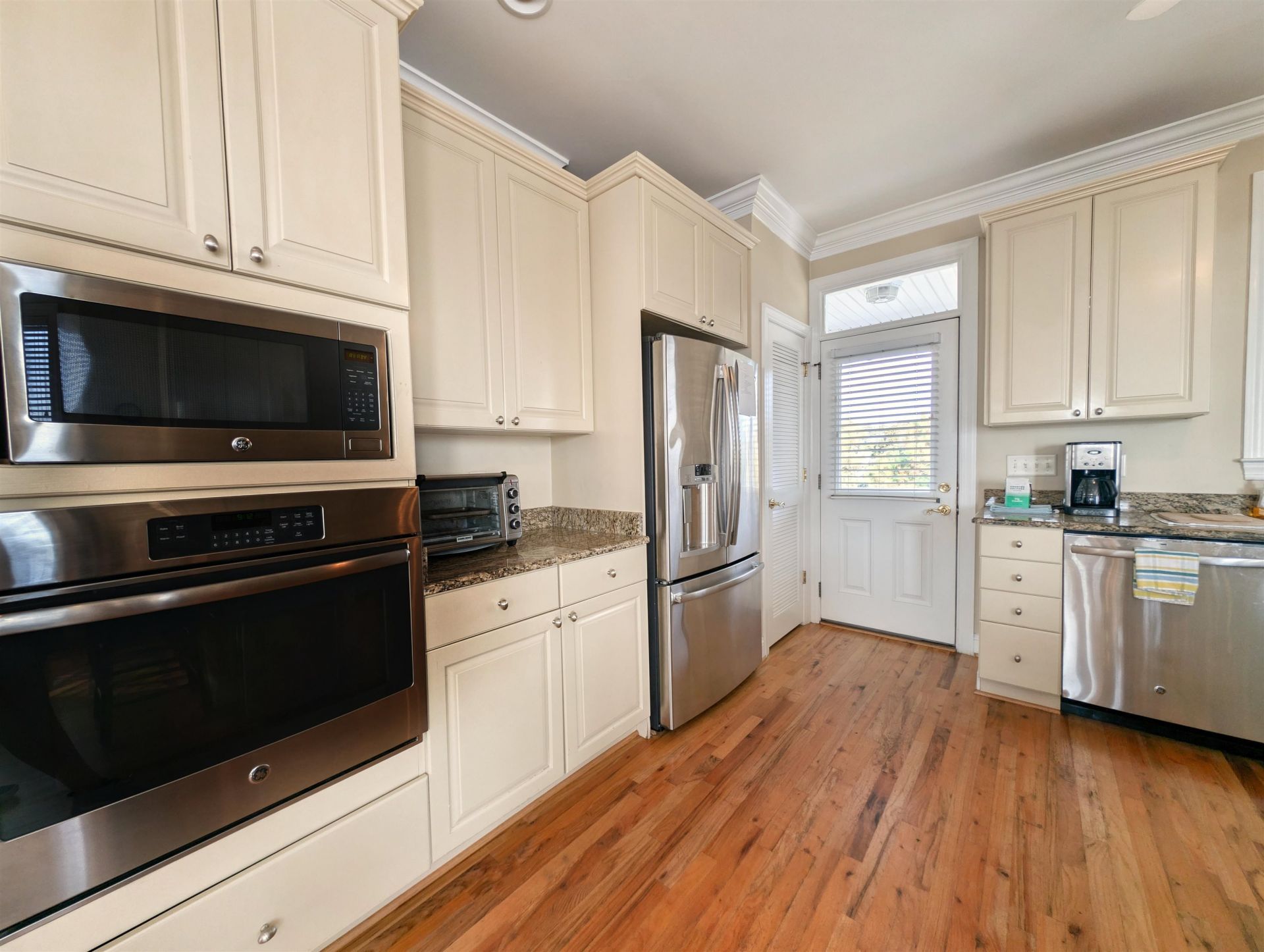 758 Parker Dr. Photo 25