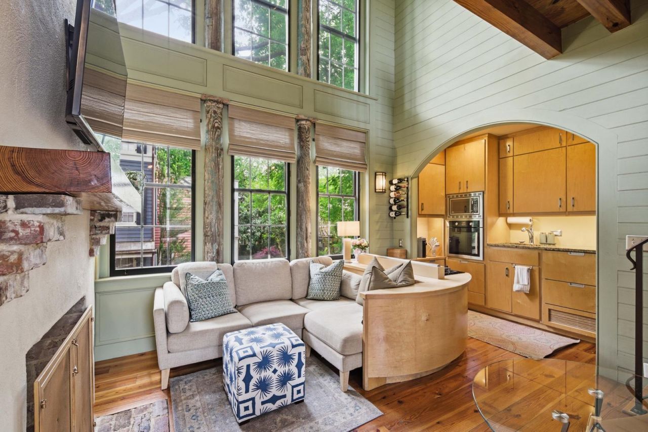 26 Catfiddle Street Photo 13