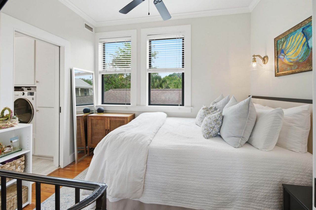 26 Catfiddle Street Photo 20