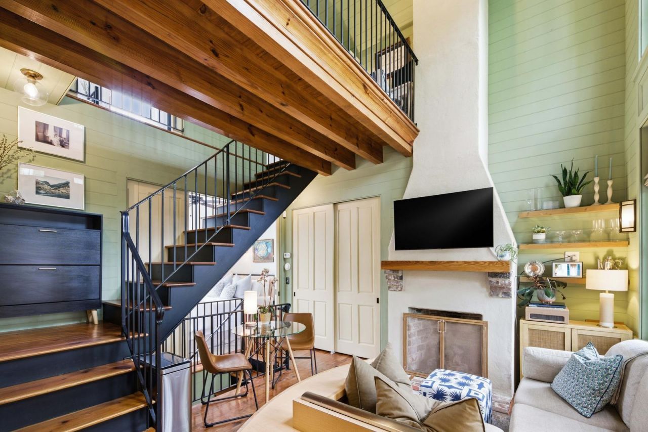 26 Catfiddle Street Photo 30