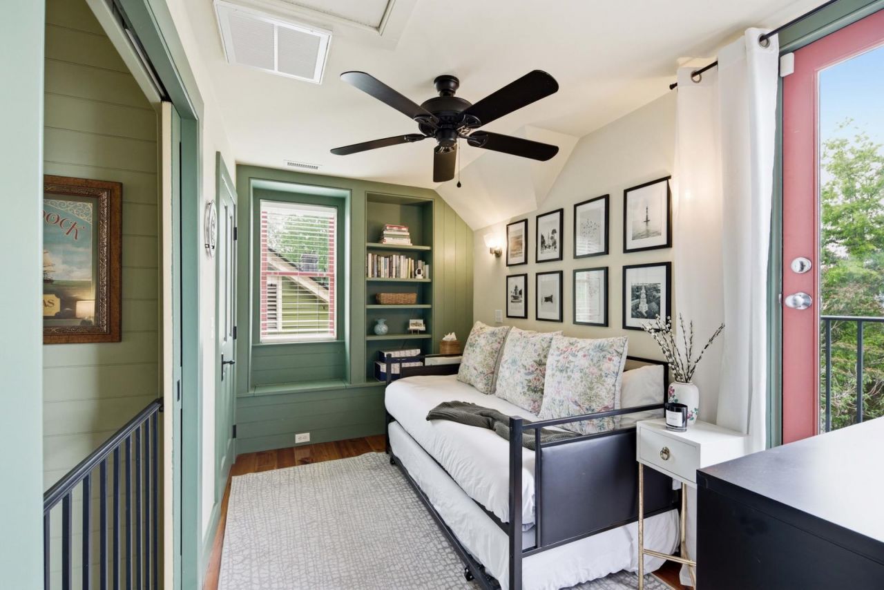 26 Catfiddle Street Photo 37