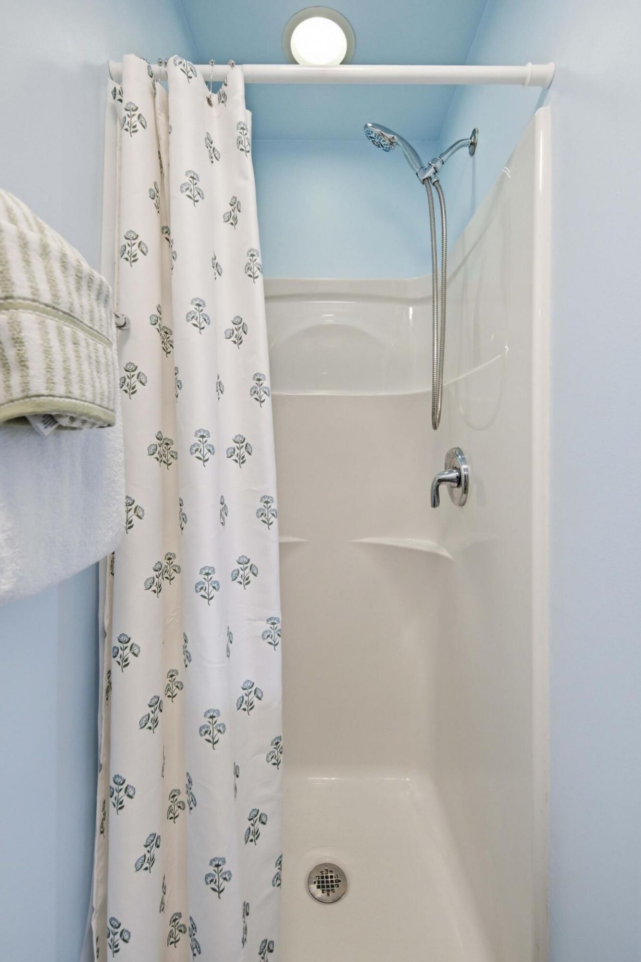 26 Catfiddle Street Photo 9