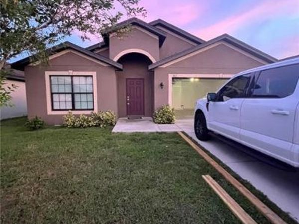 742 Center Lake ST, LEHIGH ACRES, FL 33974