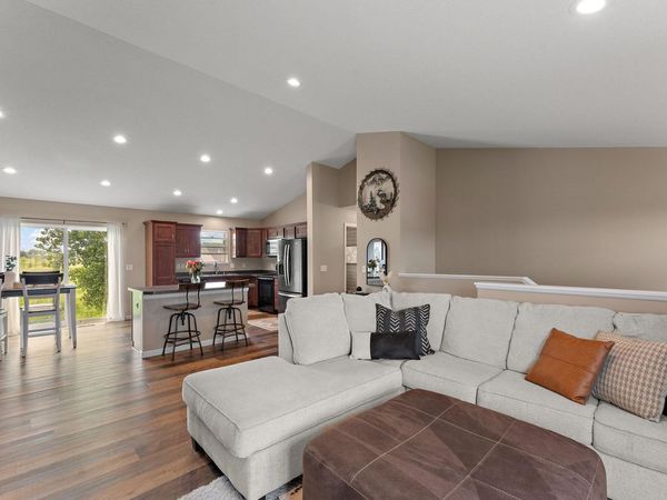 809 Cologne Lane, Waverly, MN 55390