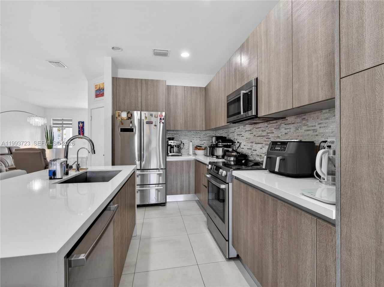 7159 NW 102nd Place, Doral, FL 33178 Photo