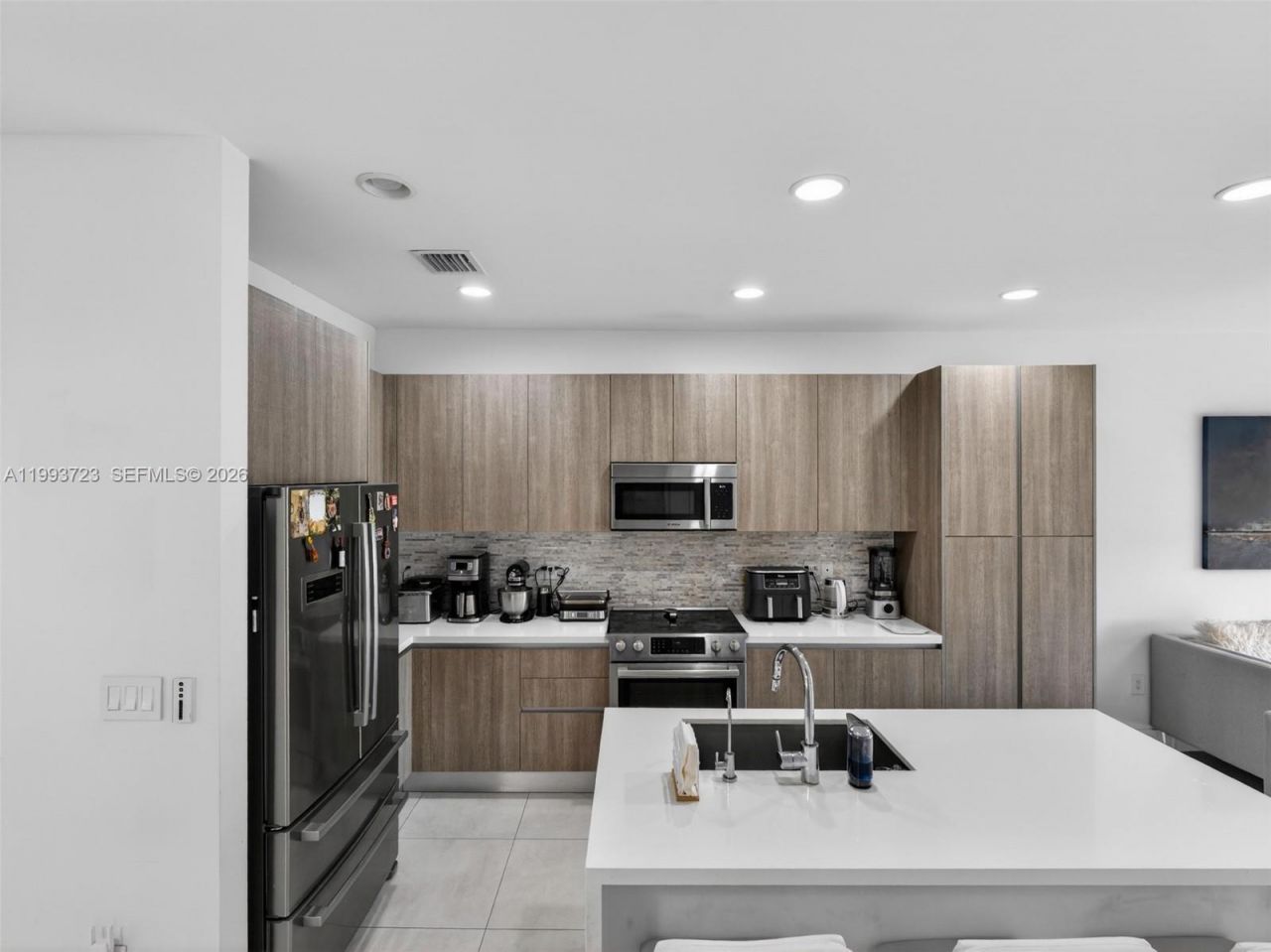 7159 NW 102nd Place, Doral, FL 33178 Photo