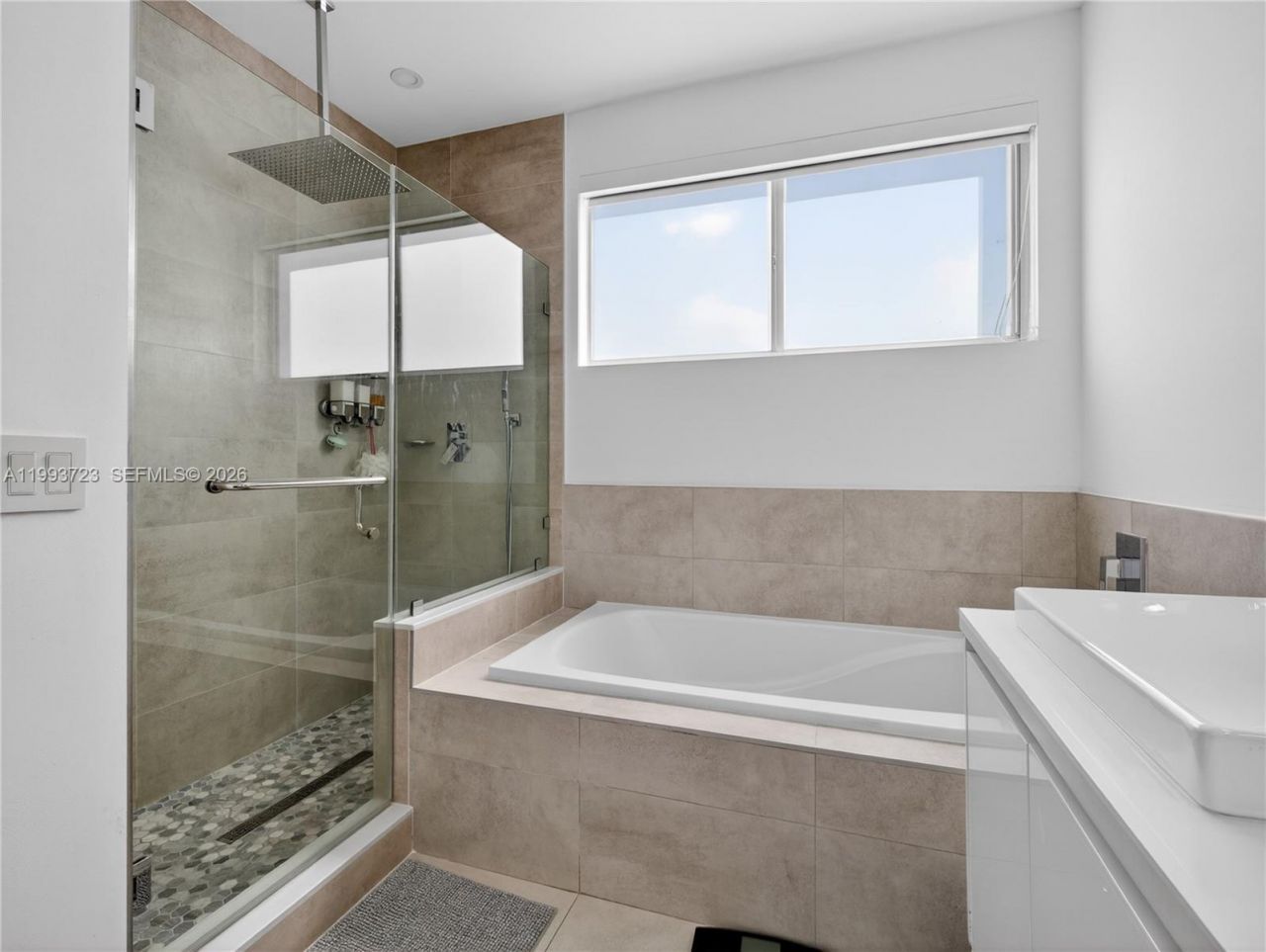 7159 NW 102nd Place, Doral, FL 33178 Photo