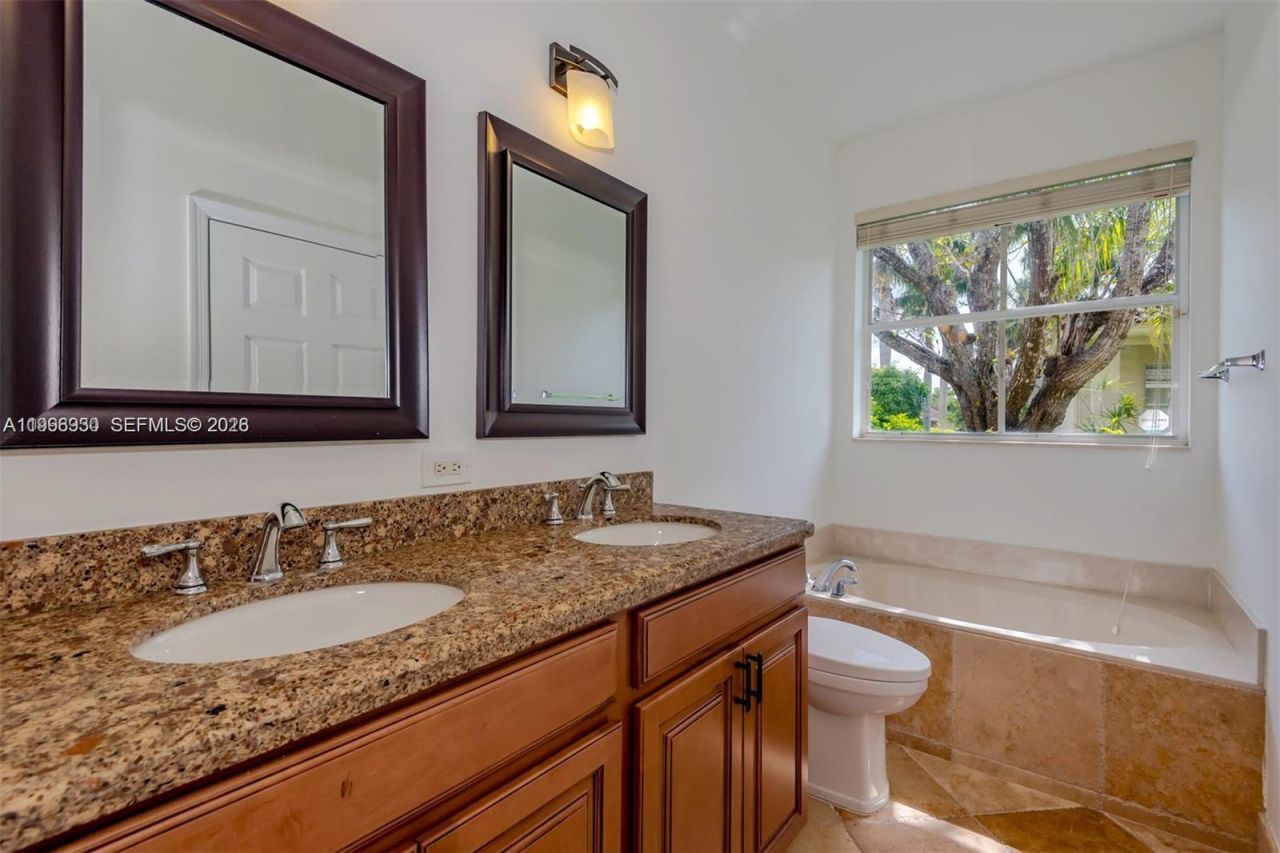 1877 Aspen Ln, Weston, FL 33327 Photo