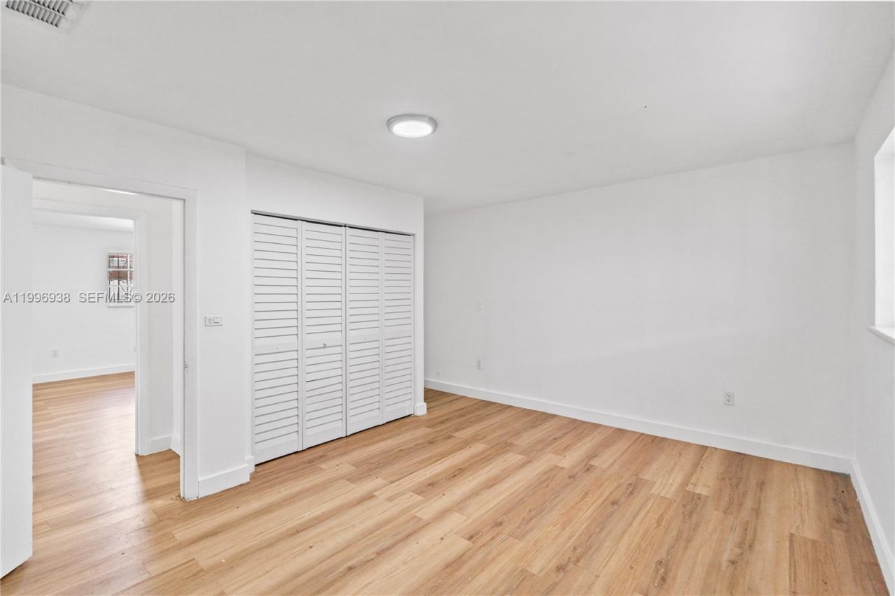 361 E 39th St, Unit 1, Hialeah, FL 33013 Photo