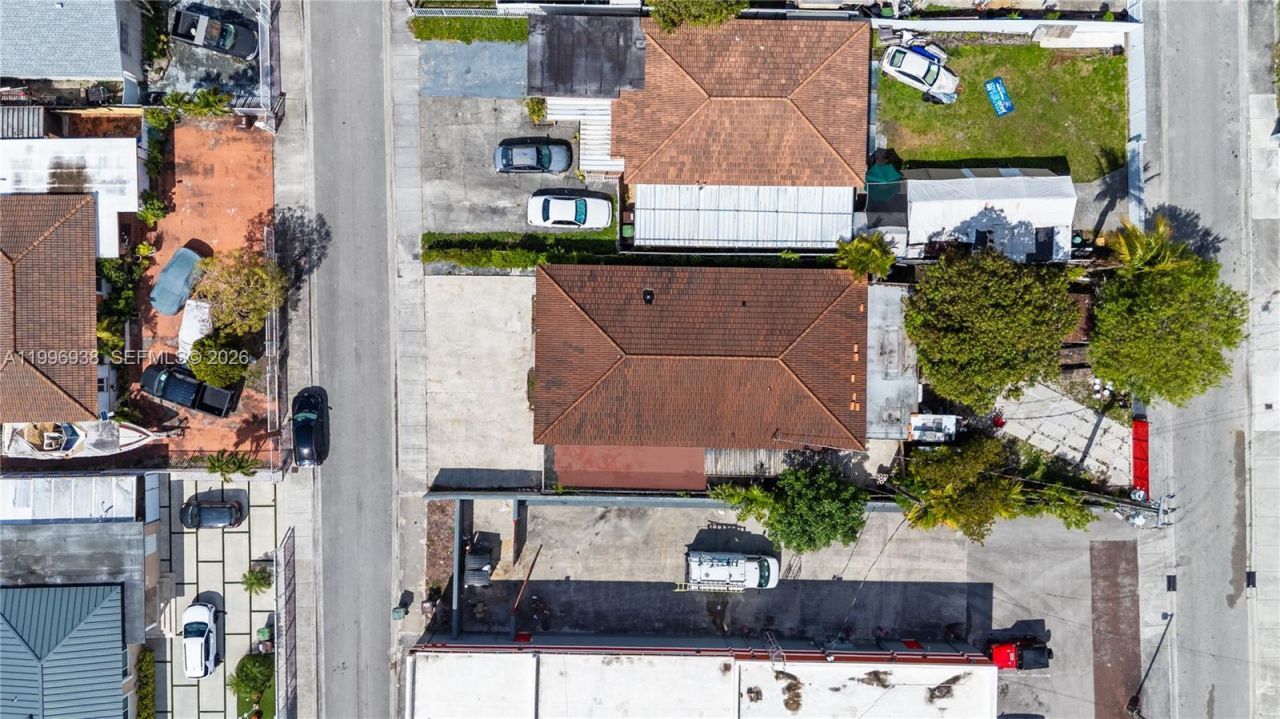361 E 39th St, Unit 1, Hialeah, FL 33013 Photo